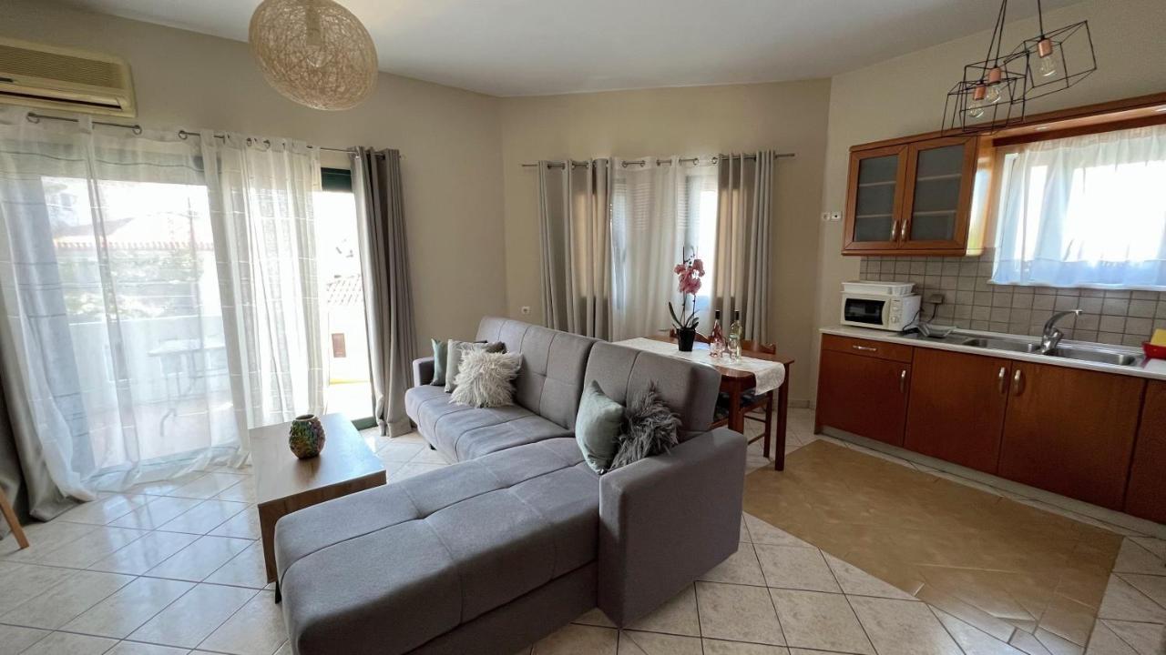 Antonis Kavros Appartment In The Center Of Chania Chrissi Akti Chania Exterior foto